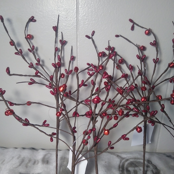 Lot of 5 Bell and Burgundy Pip Picks NIP - Picture 2 of 9